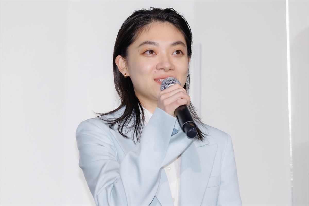 北村匠海、友情出演作イベントにサプライズ登場　約5分の出番に自虐「撮影期間も短く、登壇時間も短い」