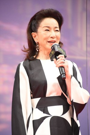 原田美枝子、映画『そして僕は途方に暮れる』完成披露試写会舞台挨拶に登場