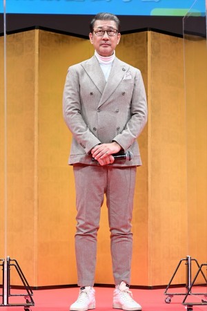 中井貴一、映画『嘘八百 なにわ夢の陣』完成披露試写会に登場