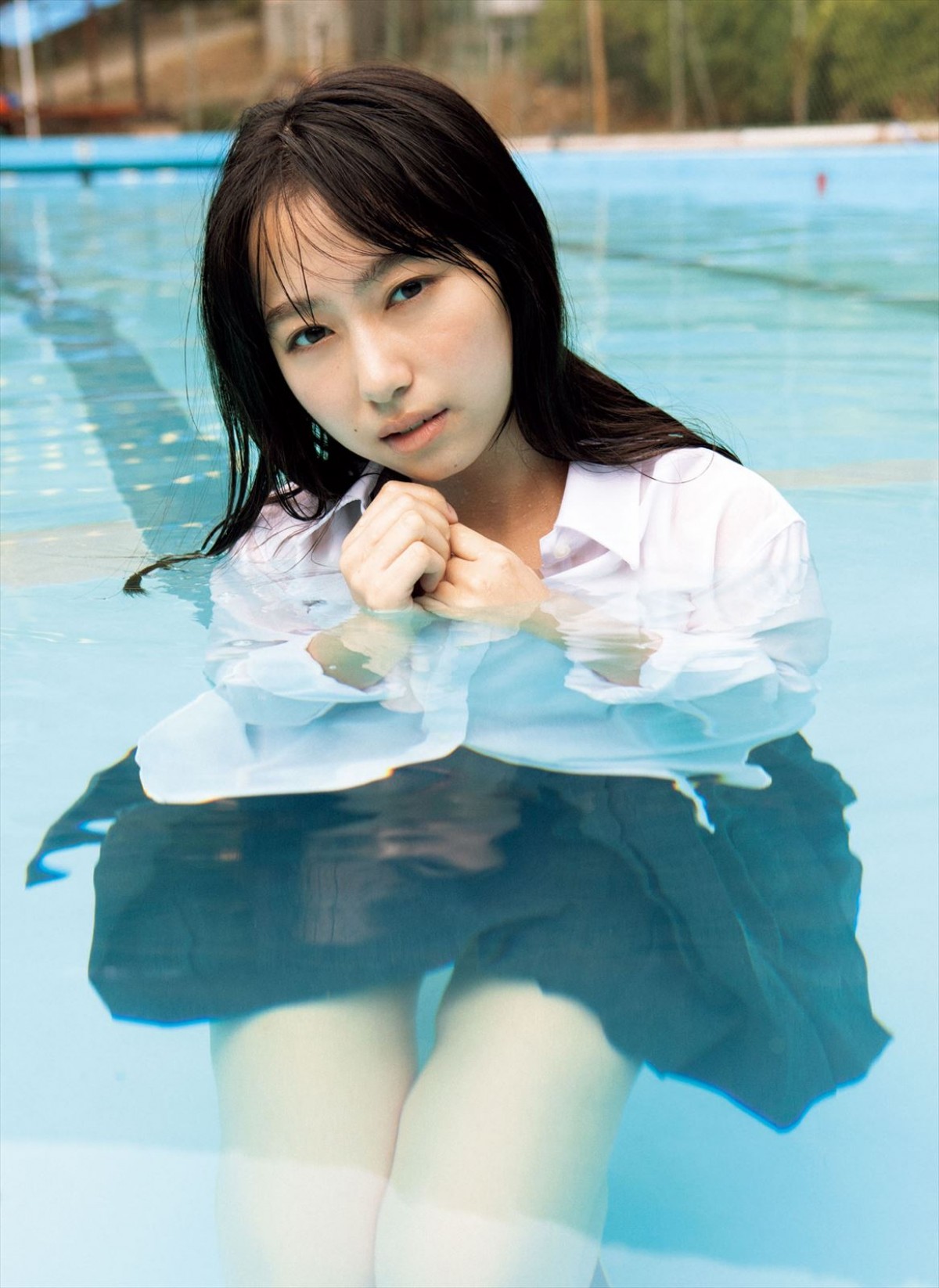 小島瑠璃子、留学前ラスト写真集から厳選水着カット公開