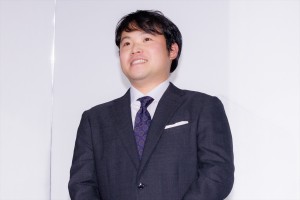 富岡涼、映画『Dr.コトー診療所』初日舞台挨拶に登場