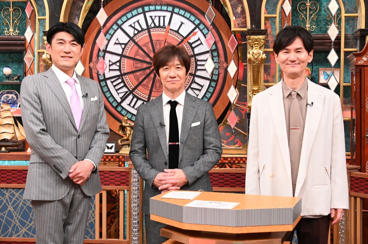 MCを務める(左から)藤井貴彦アナ、内村光良&南原清隆(ウッチャンナンチャン)