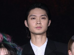 磯村勇斗、Netflixシリーズ『今際の国のアリス』シーズン2配信記念イベントに登場