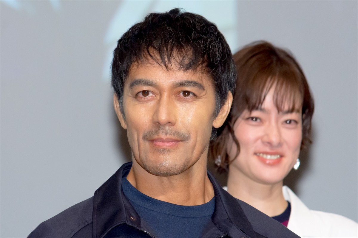 『DCU』阿部寛＆加藤雅也、ダンディで渋い”メンノン”ドラマ初共演ショットに反響