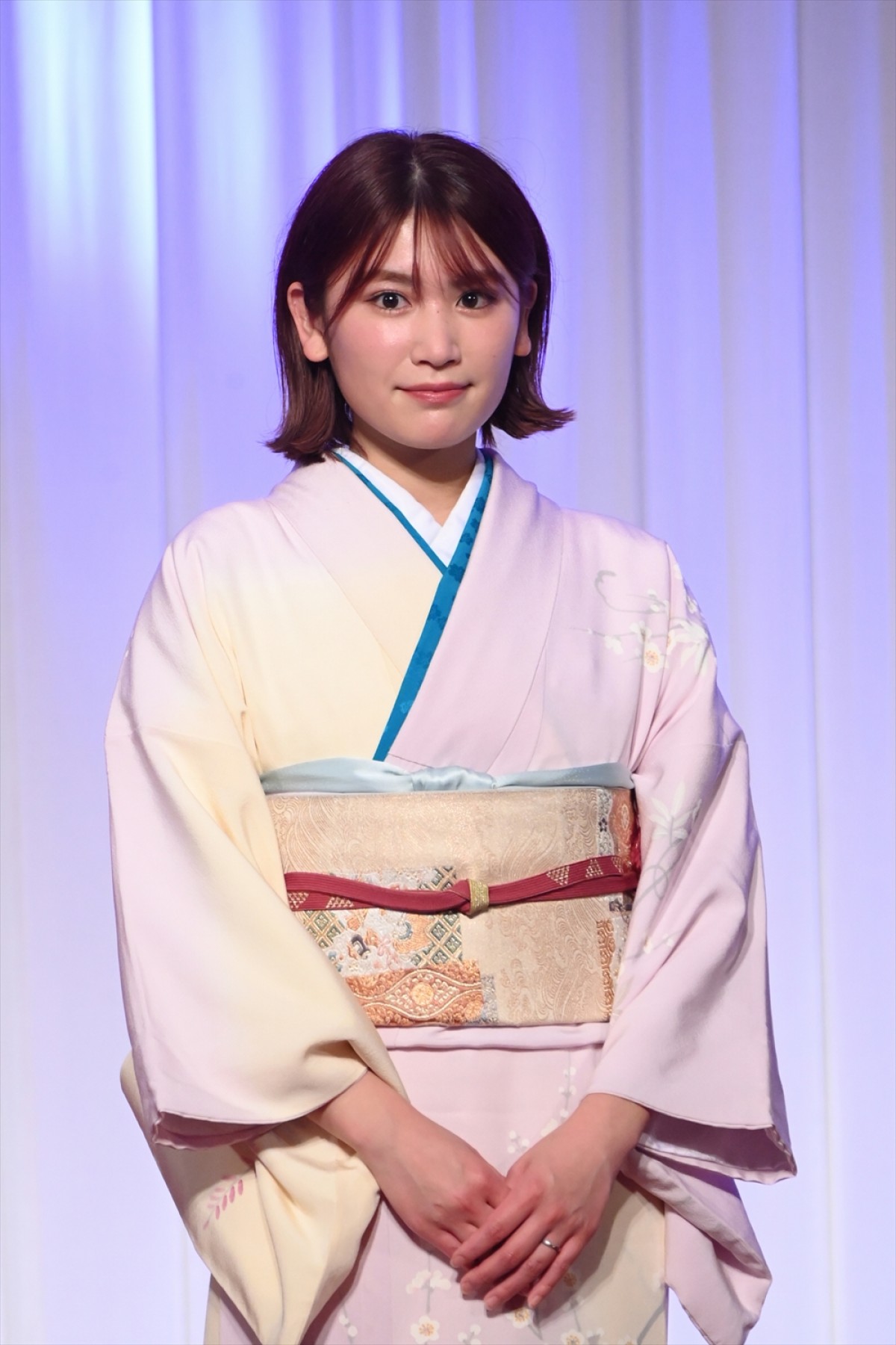 “K-1お姫様抱っこ”で話題のゆうちゃみ、肩出し＆タイトミニでギャルオーラ全開