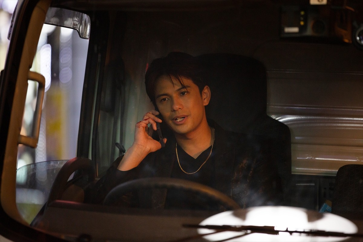 佐野勇斗＆白石麻衣W主演！『嘘喰い』スピンオフ配信決定　予告＆ビジュアル解禁