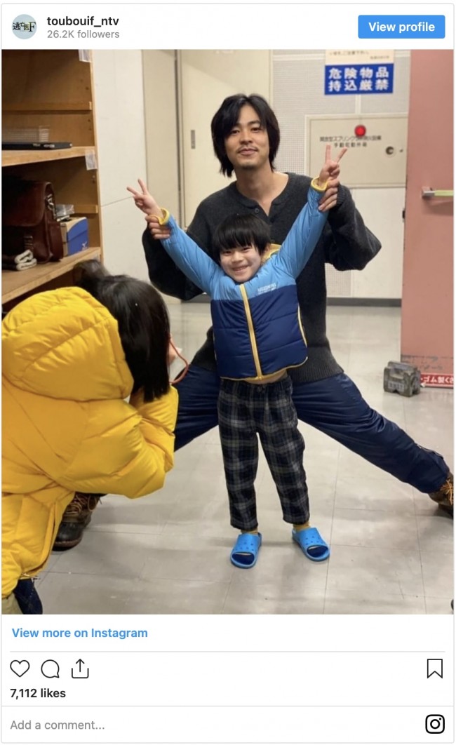 森七菜が激写 成田凌 子役の仲良し 逃亡医f ショットに反響 みんな可愛い 22年1月19日 写真 クランクイン