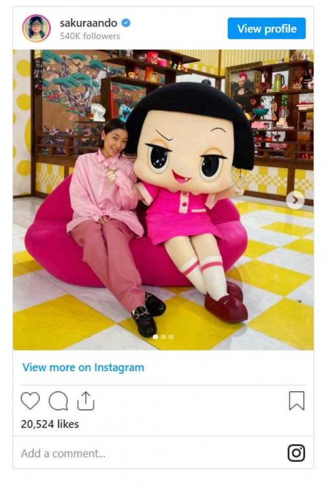 安藤サクラ チコちゃんとお揃いコーデに反響 仲良し感満載 ぜーんぶ可愛い 22年1月9日 写真 クランクイン