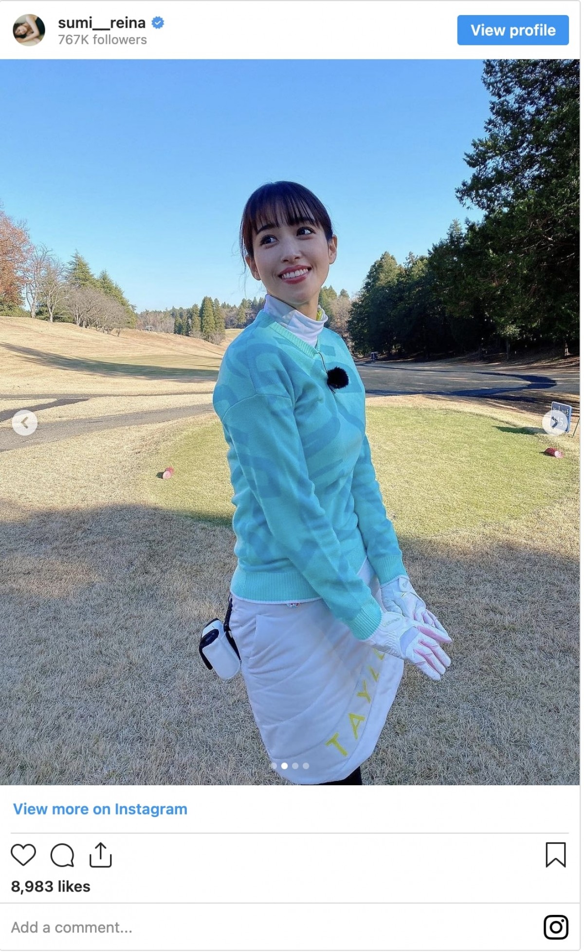結婚発表の鷲見玲奈、タイツ＆ミニスカの冬ゴルフコーデに反響「ナイスショット」