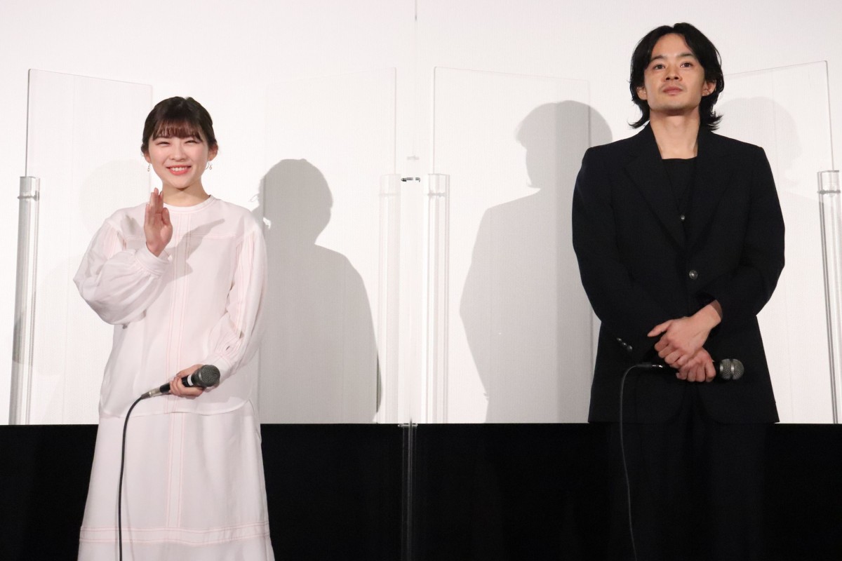 池松壮亮＆伊藤沙莉が爆笑　ニューヨーク屋敷、映画の舞台あいさつに本音「やりづらい！」