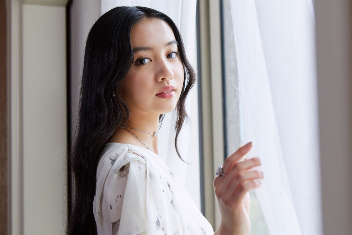 Koki， 女優デビュー作『牛首村』で萩原利久＆高橋文哉を驚かせたギャップとは？