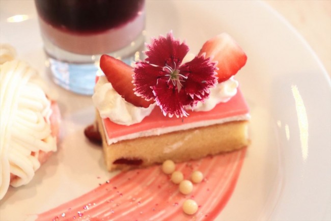 Tdlで食べられる ステーキプレート がうますぎる 春を感じる幸せな味わい 東京ディズニーランド 22年4月1日 写真 特集 レポート クランクイン トレンド