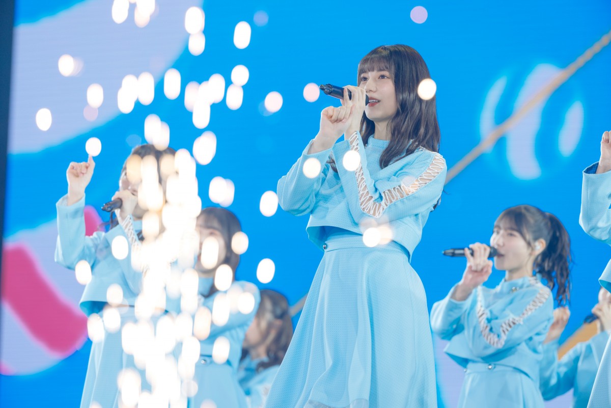 日向坂46・小坂菜緒がステージ復帰「またここに戻ってこられてすごくうれしい」＜3回目のひな誕祭＞