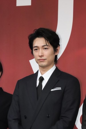 ディーン・フジオカ、映画『バスカヴィル家の犬　シャーロック劇場版』完成報告会に登場