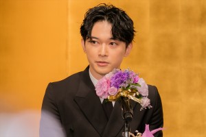 吉沢亮、「第30回橋田賞」授賞式に登場