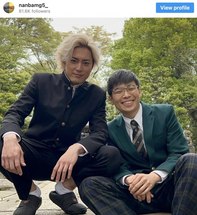 (左から)間宮祥太朗、岩男海史 ※ドラマ『ナンバMG5』公式インスタグラム