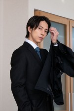 ドラマ『正直不動産』に出演している山下智久