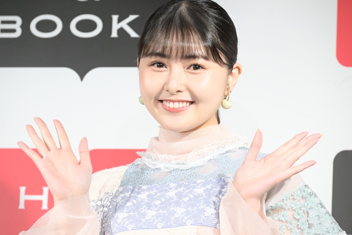 『頓知気さきな CONCEPT 〜Collaboration Photo Book〜』を発売した頓知気さきな