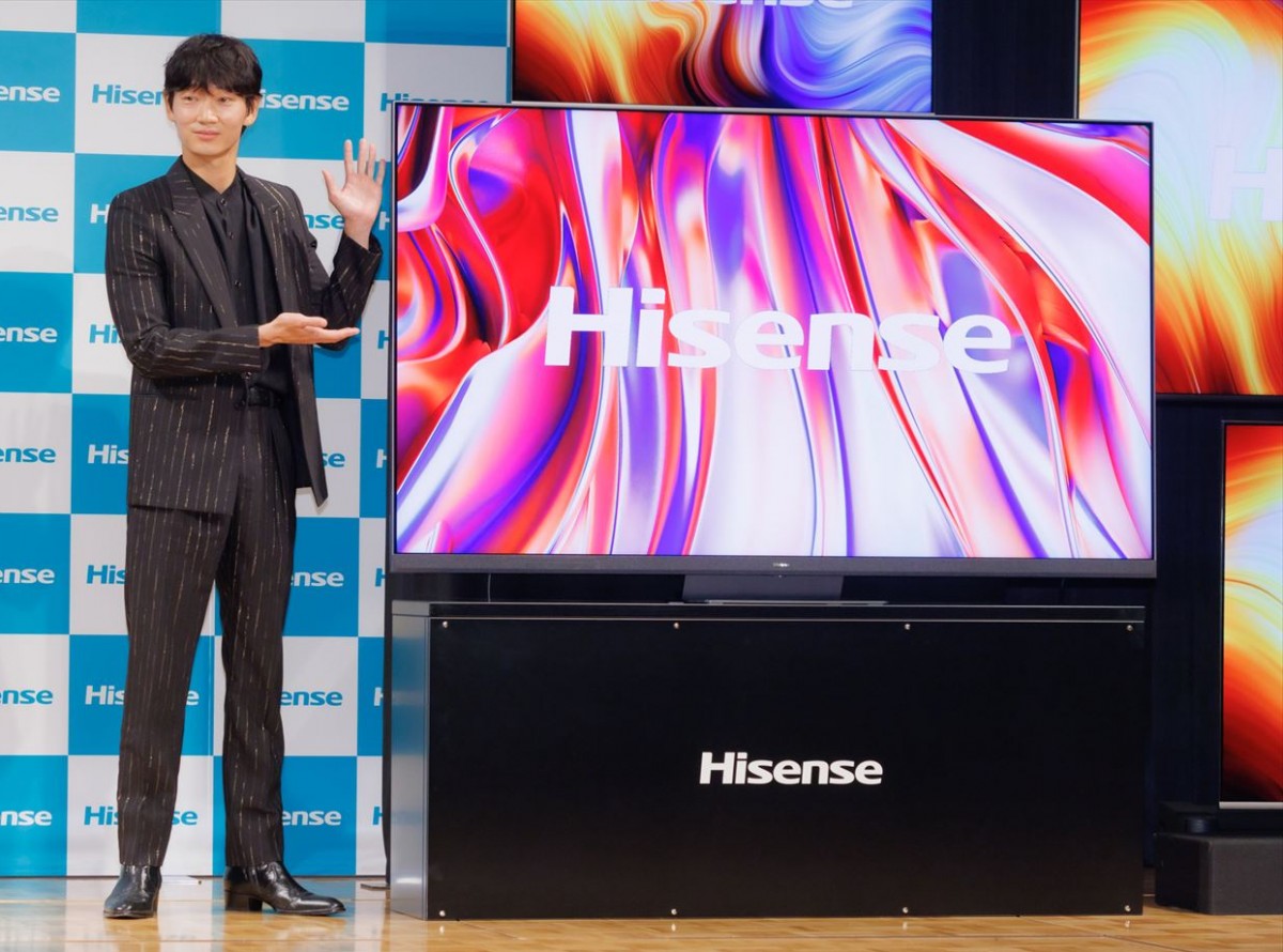 綾野剛、小学生以来のサッカーで実感「こんなに難しくて奥が深い競技があったのか」
