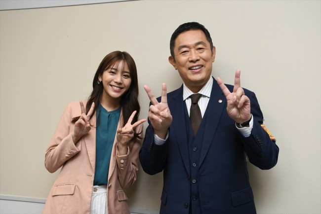 ドラマ『警視庁・捜査一課長season6』にゲスト出演する貴島明日香と、主演の内藤剛志