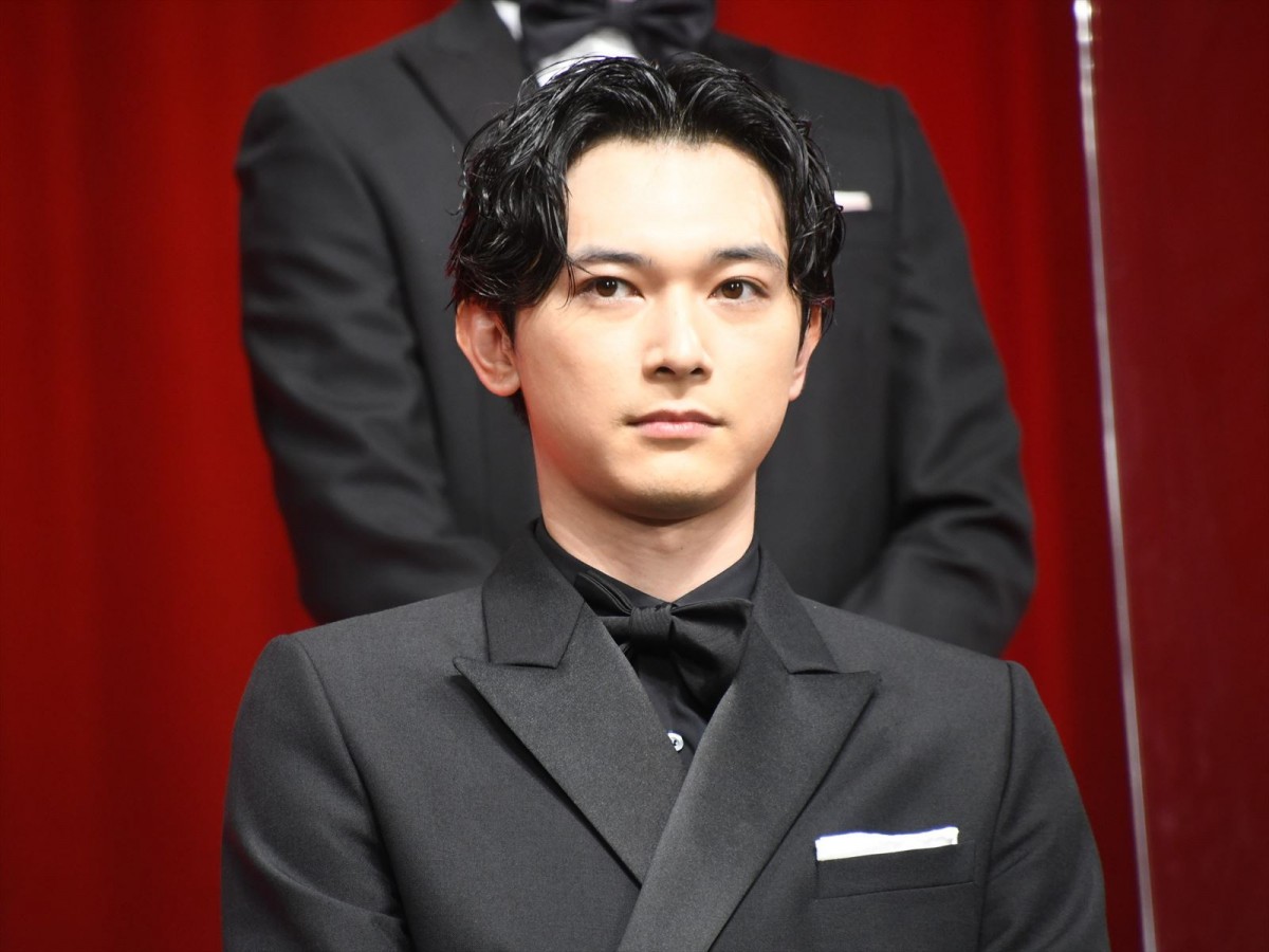 山崎賢人、盟友・吉沢亮からの絶賛に「うれしいっすね」と破顔！