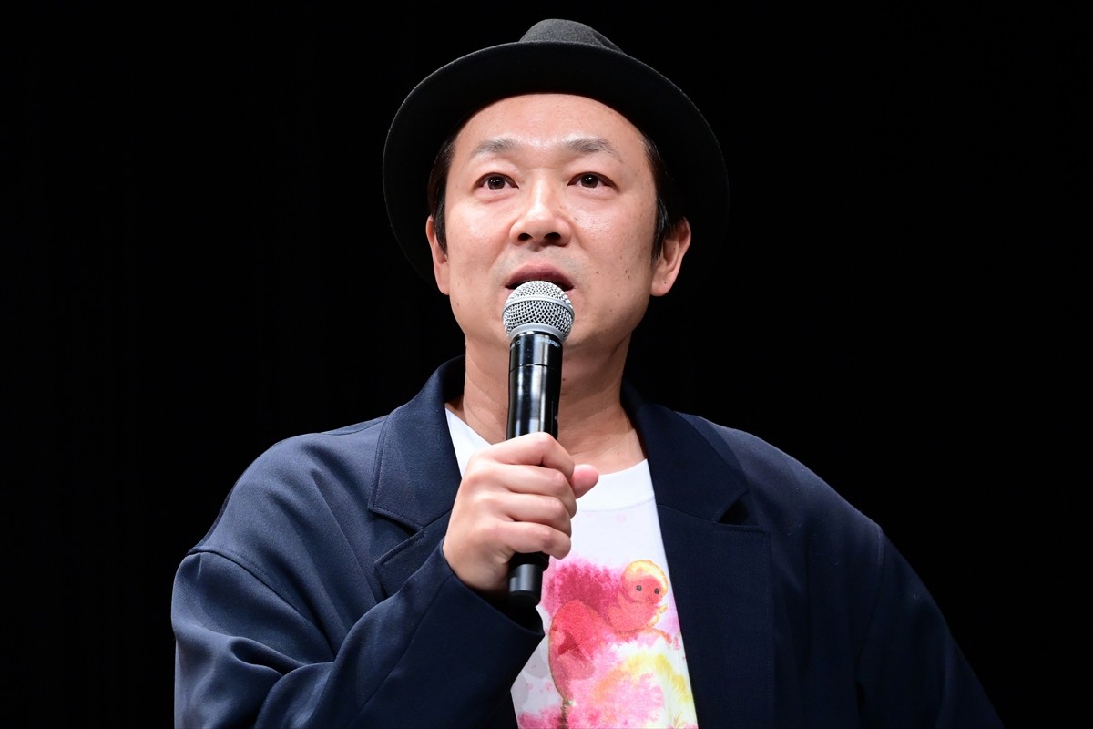 ムロツヨシ暴走　アドリブの“花道歩き”に観客大喜び