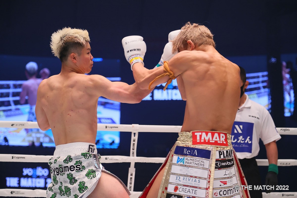 『THE MATCH』対戦表明から6年7ヵ月　那須川天心が判定で武尊に勝利