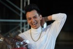 【写真】「僕は幸せ者」満島真之介が涙のクランクアップで間宮祥太朗と熱いハグ　『ナンバMG5』