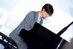 【写真】中島裕翔、緊張しながらピアノ生演奏披露「手ブルブルでした」