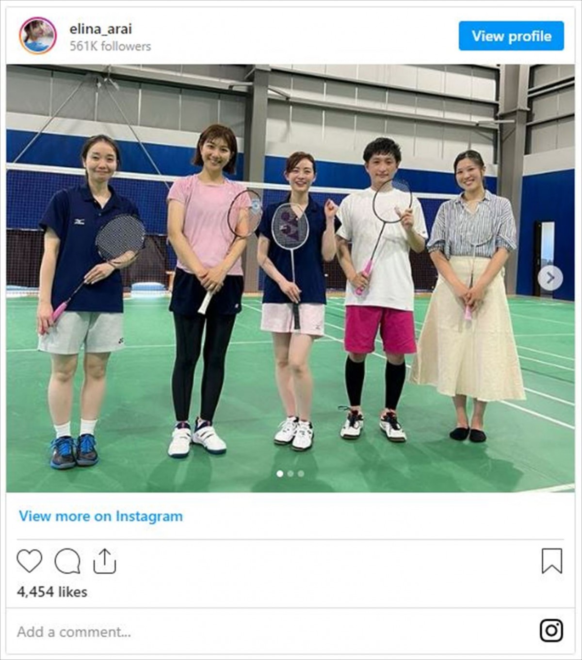 新井恵理那、“バドミントンモード”全開のスポーティーな姿　憧れの潮田玲子に「ドキドキしちゃう」