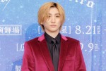 【写真】手を振るSixTONES・京本大我