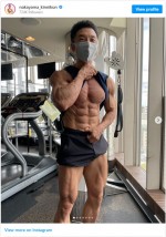 「東京マスターズボディビル選手権大会」前日に仕上がったボディを披露したなかやまきんに君　※「なかやまきんに君」インスタグラム