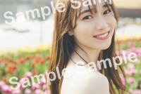 櫻坂46守屋麗奈1st写真集（タイトル未定）特典ポストカード（楽天ブックス）