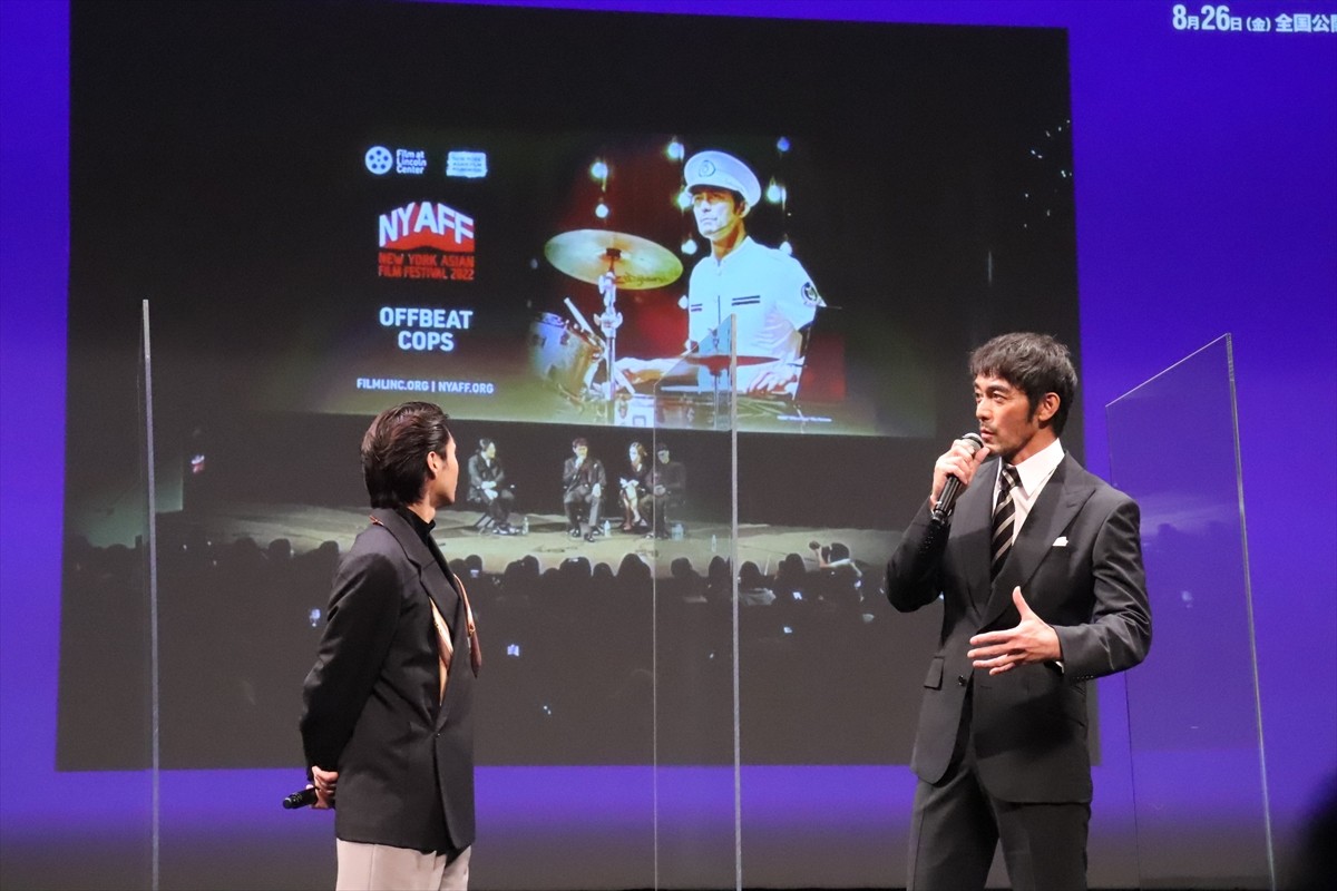阿部寛、ドラムに初挑戦！　“苦戦”告白も清野菜名＆高杉真宙は「かっこよかった」と絶賛