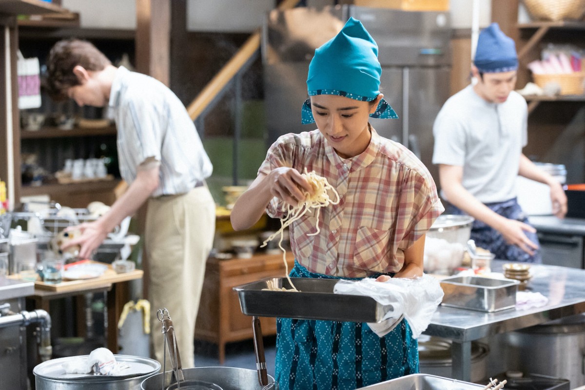 明日の『ちむどんどん』　暢子の店がついにオープン　重子も駆けつけ大賑わい