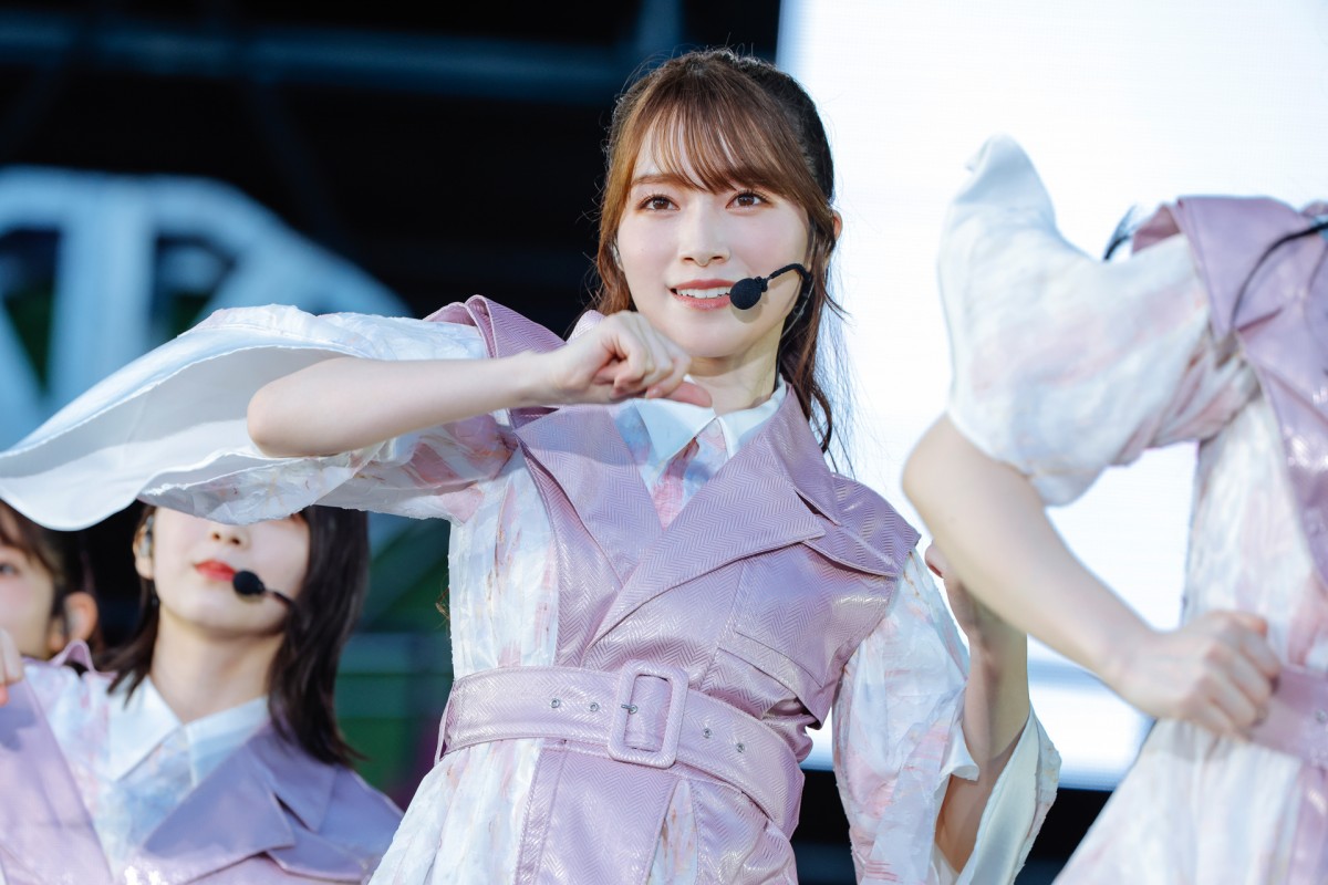 櫻坂46・尾関梨香＆原田葵が卒業セレモニー　7年間のアイドル活動に感謝