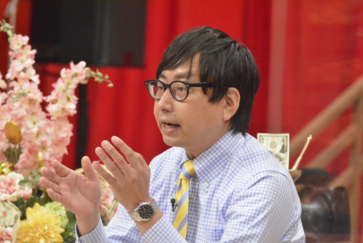 オズワルド伊藤、キャバクラ・ガールズバーに1000万円「イワクラを連れてくことも」