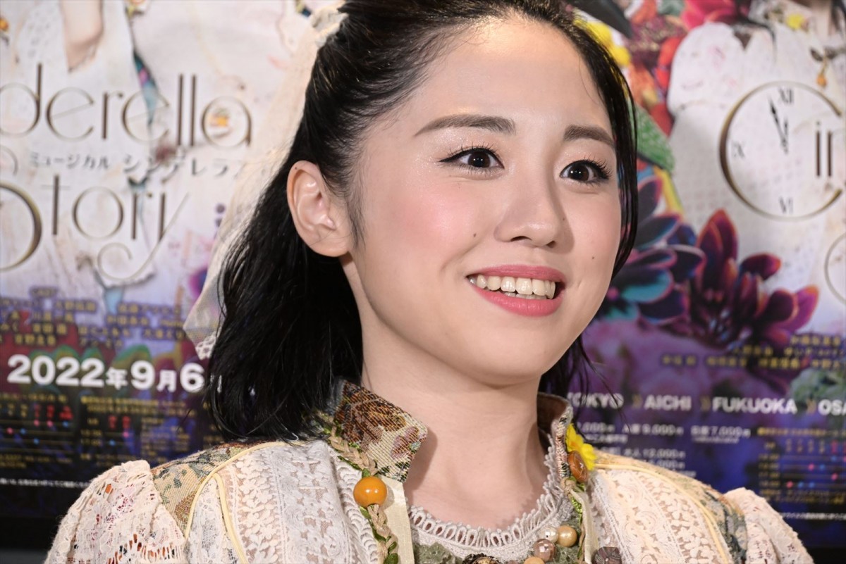 加藤梨里香、シンデレラ役に胸膨らませる「現実を忘れられるくらいすごく華やか」