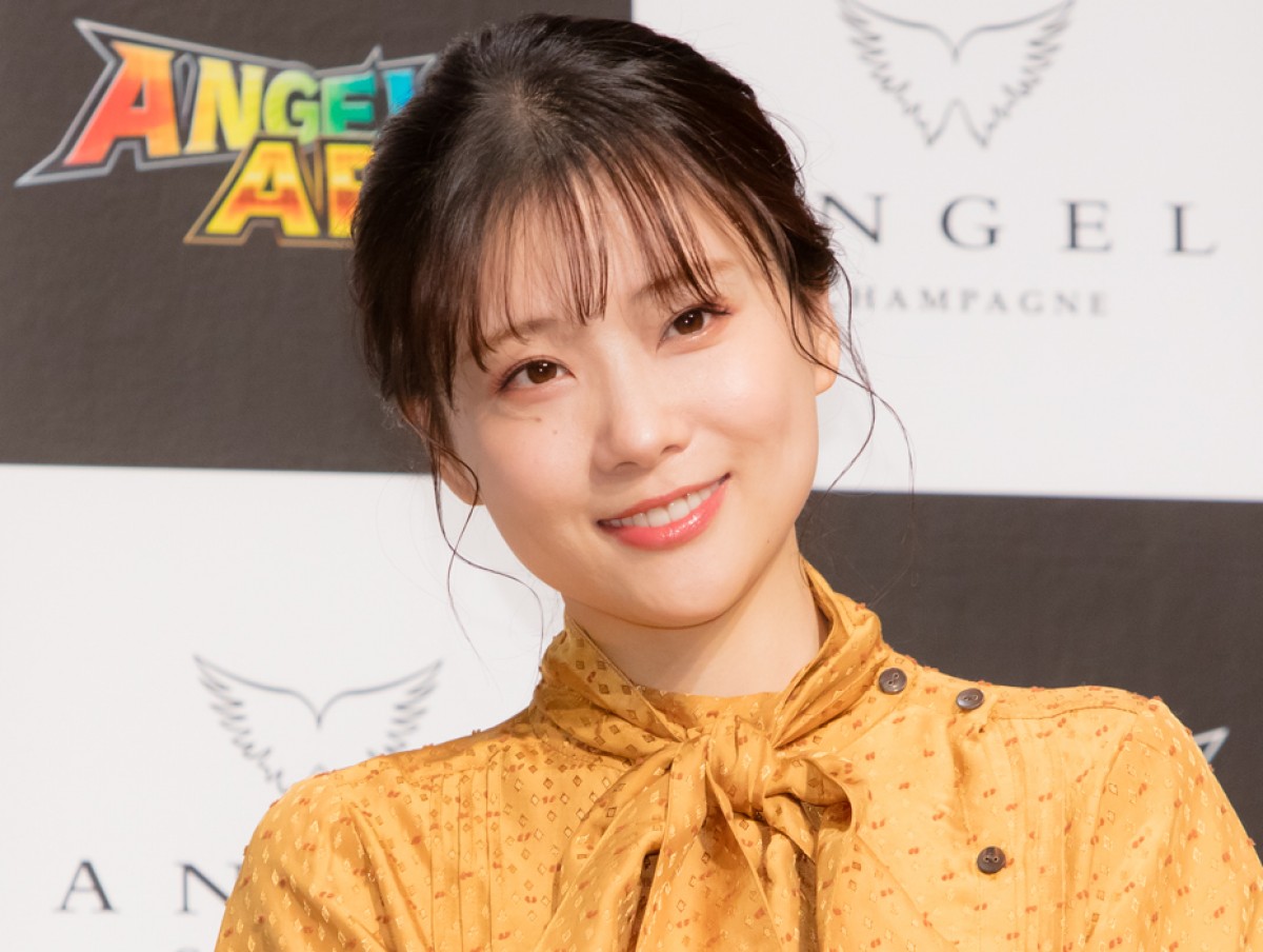 重盛さと美「34歳になりました」　「34歳とは思えない美貌」とファン驚き