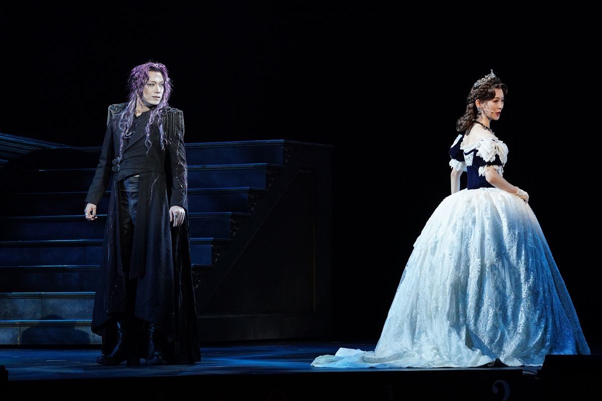 花總まり＆愛希れいか主演ミュージカル『エリザベート』初日開幕　“トート”山崎育三郎初降臨