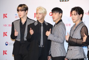 「KCON 2022 JAPAN」レッドカーペットに出席したATEEZ