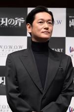 WOWOW『連続ドラマW 両刃の斧』完成披露試写会に登壇した井浦新