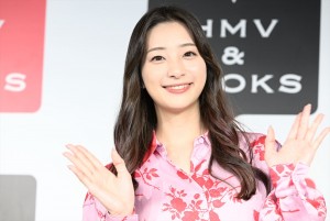 足立梨花メモリアル写真集『リリカル』発売イベントに出席した足立梨花