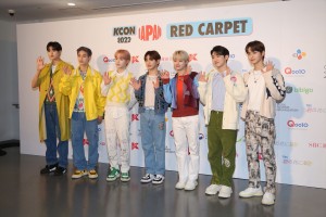 「KCON 2022 JAPAN」レッドカーペットに出席したTEMPEST