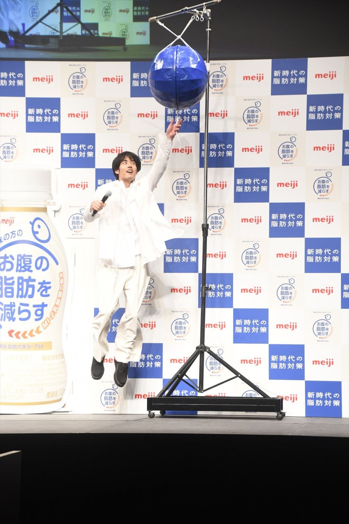 赤楚衛二、明治の新CMオファーに「運命を感じています」と語った訳とは