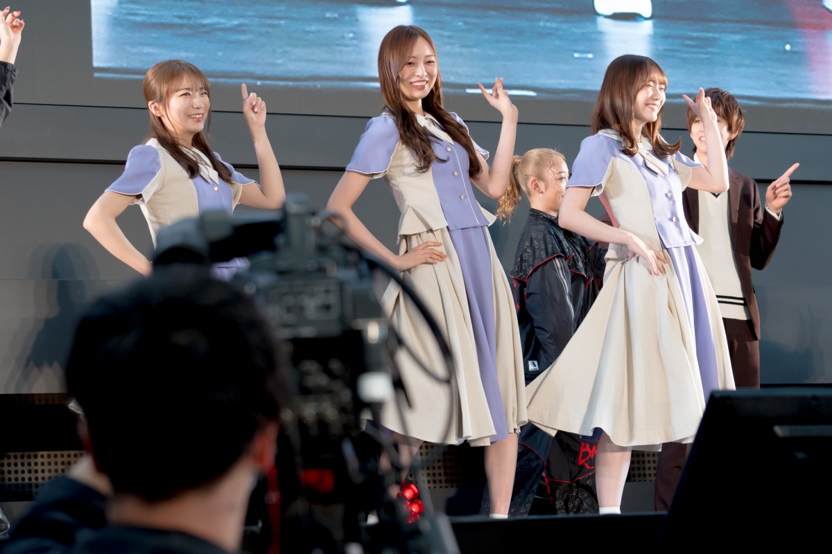 乃木坂46・秋元真夏＆梅澤美波＆田村真佑、即興ダンスに挑戦　「ダンスってやっぱり元気が出る」