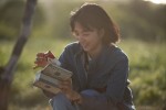 【写真】Netflix『First Love 初恋』、運命に翻弄される“也英”満島ひかりを写した場面写真解禁