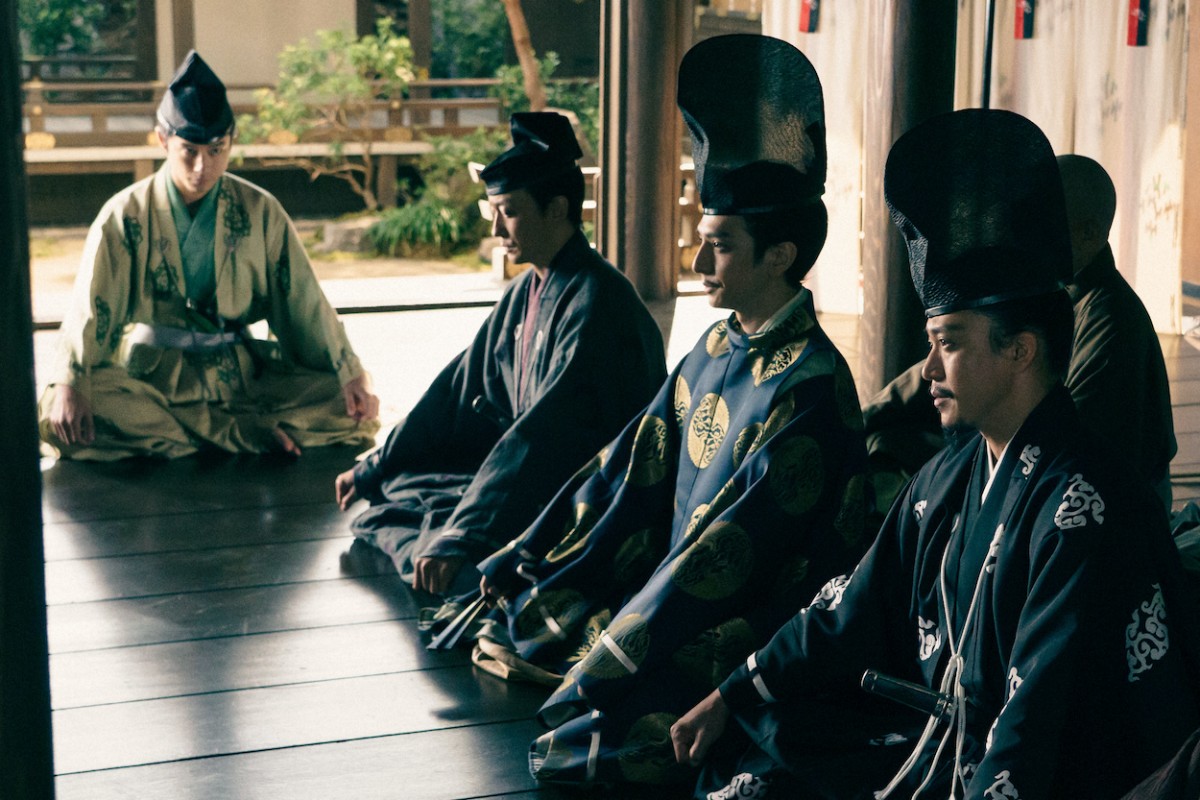 『鎌倉殿の13人』“トキューサ”時房vs後鳥羽上皇のリフティング対決にツッコミ「大丈夫かよwww」