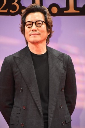 豊川悦司、映画『そして僕は途方に暮れる』完成披露試写会舞台挨拶に登場