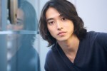 『アトムの童』で安積那由他を演じた山崎賢人